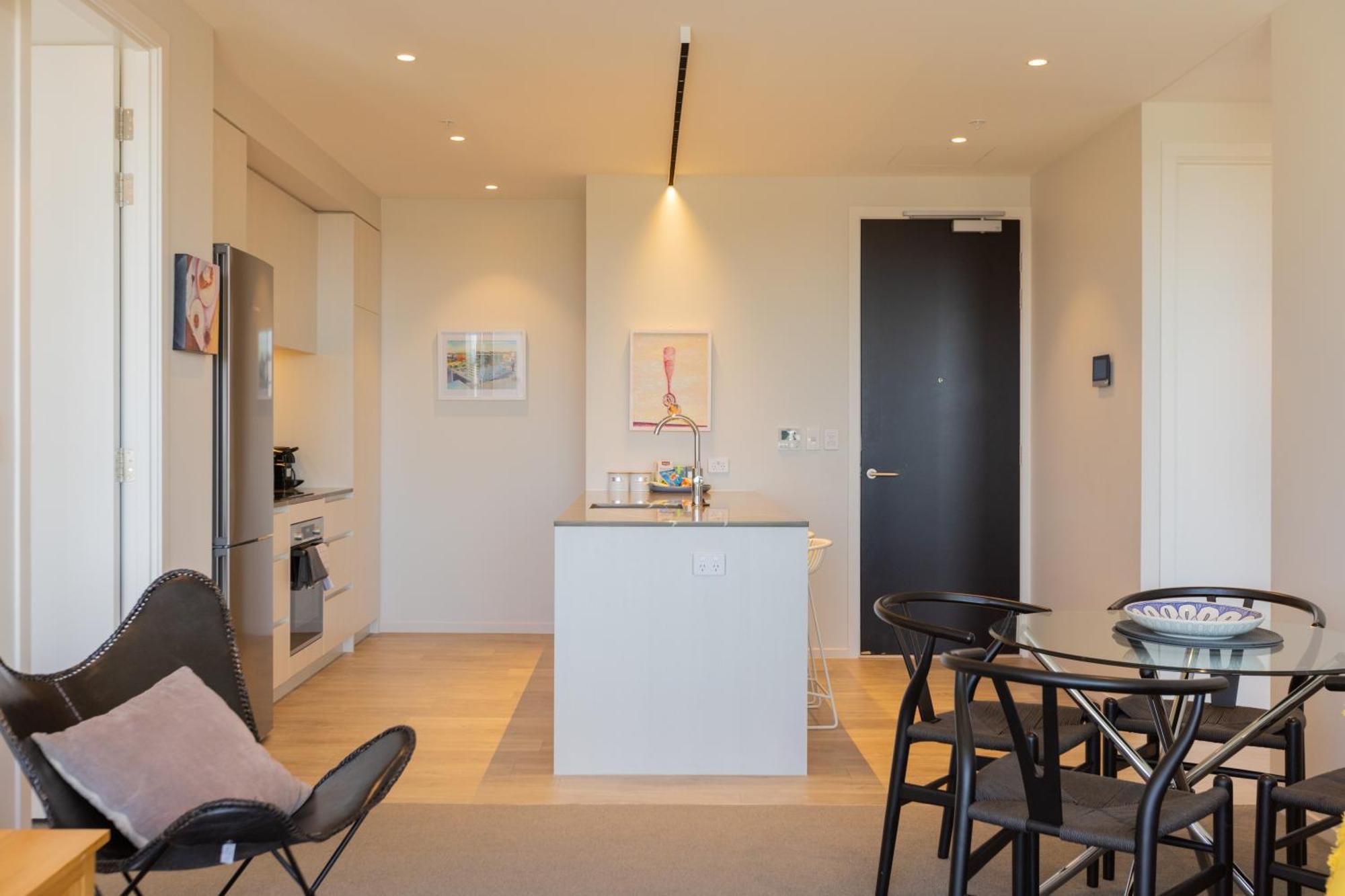 Luxury 2 Bedroom Cbd Apartment With Free Parking Крайстчёрч Экстерьер фото
