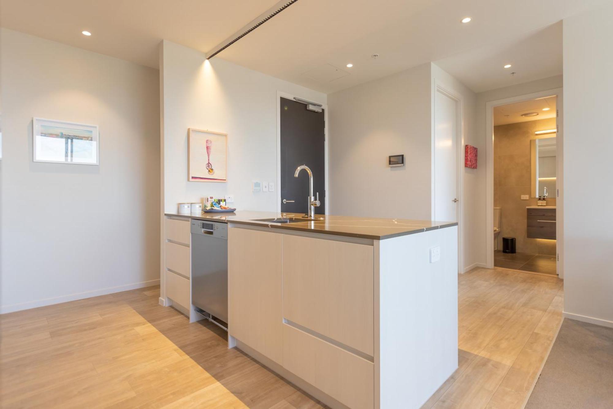 Luxury 2 Bedroom Cbd Apartment With Free Parking Крайстчёрч Экстерьер фото